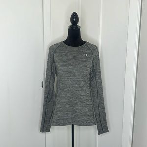 Under armor long sleeve with thumb holes heather grey pullover size L